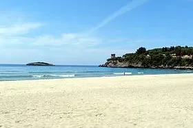 Ungetrübtes Badevergnügen in Süditalien - Nationalpark Cilento zeigt Badegästen die „Blaue Flagge“ Bild: Ungetrübtes Badevergnügen in Süditalien - Nationalpark Cilento zeigt Badegästen die „Blaue Flagge“