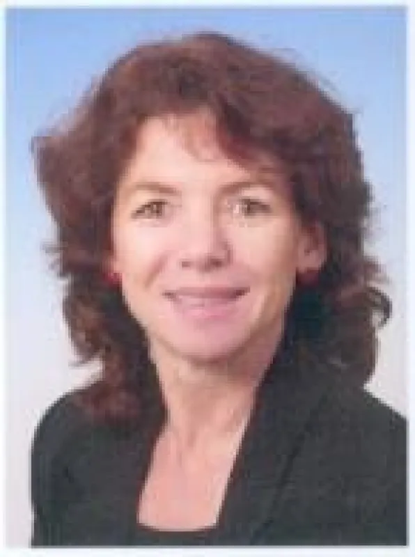 Dr. med. Karin Wagemann leitet die Online-Sprechstunde auf www.qualimedic.de
