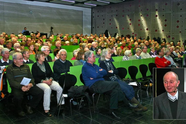 Streifzug durch den botanischen Garten - den Brocken vom Hörsaal aus erleben Bild: Streifzug durch den botanischen Garten - den Brocken vom Hörsaal aus erleben