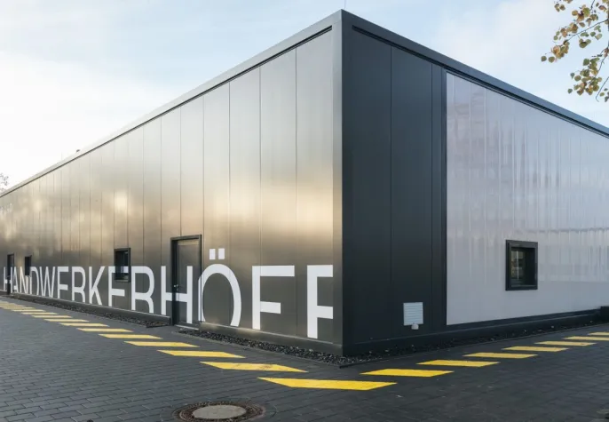 Bild: Transluzenter Coworking-Space für das Handwerk