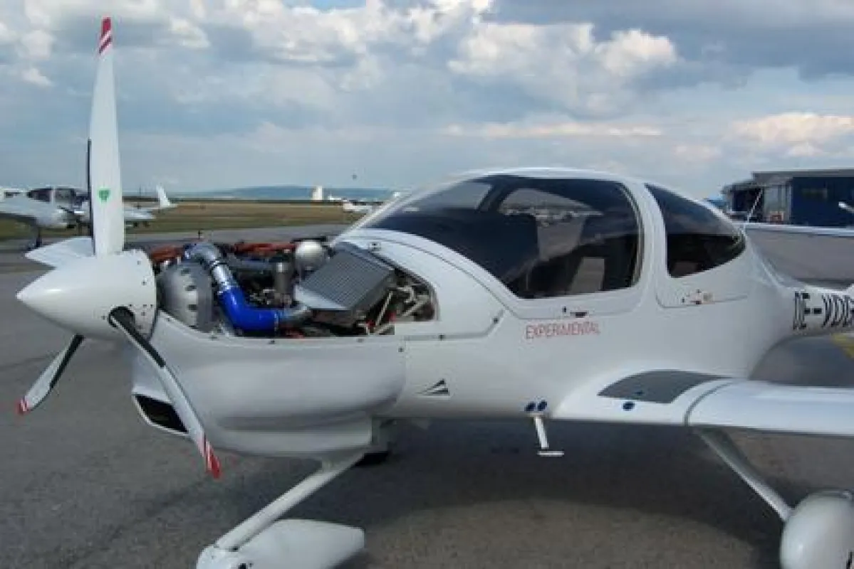 Gemeinsam mit dem Flugzeughersteller Diamond Aircraft hat die MBtech Group einen Vierzylinder-Common