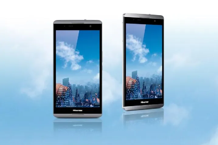 Hisense zeigt riesiges Smartphone auf dem Mobile World Congress 2014 Bild: Hisense zeigt riesiges Smartphone auf dem Mobile World Congress 2014