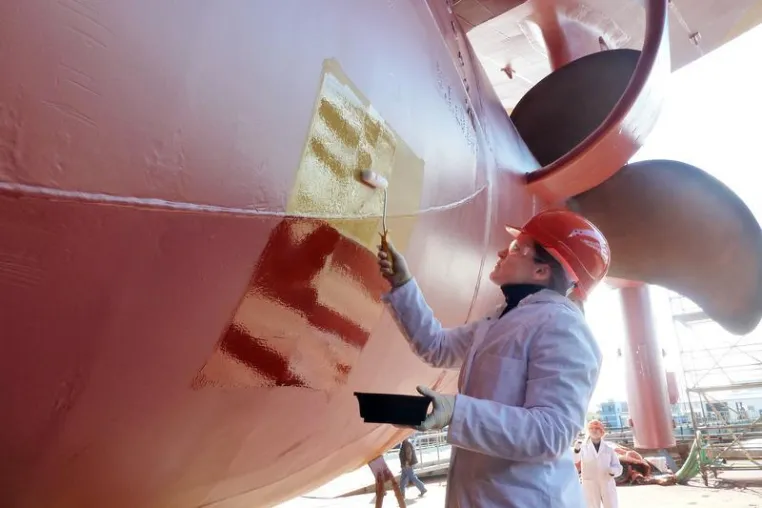 Bild: Aus dem Labor ans Schiff: Biofouling umweltfreundlich beseitigen