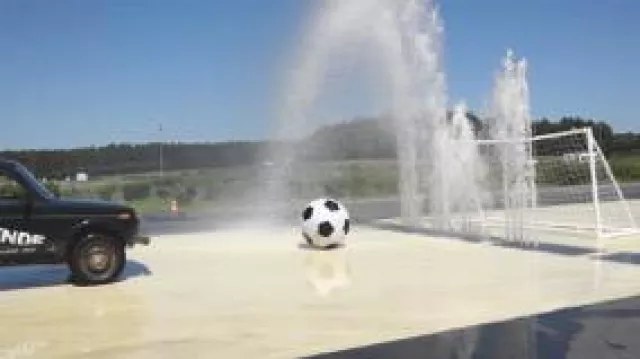 Bild: ADAC Fahrsicherheitszentrum startet Orakel-Spektakel zur Fußball-EM