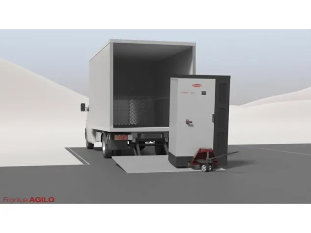 Bild: Neuer Zentralwechselrichter von Fronius erleichtert Transport, Installation und Wartung