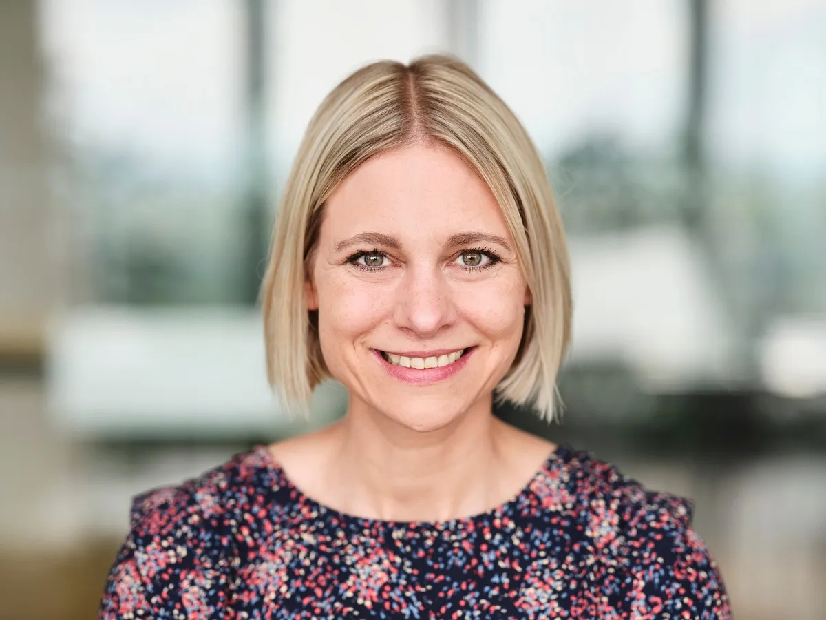 ARAG Expertin Jennifer Kallweit über festliche Dekoration und ihre Grenzen