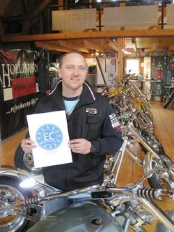 Hollister’s MotorCycles jetzt mit EU-Zertifikat Bild: Hollister’s MotorCycles jetzt mit EU-Zertifikat