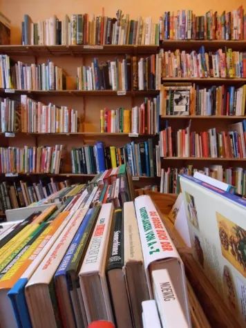 Bild: Bücher spenden über buchspende.org