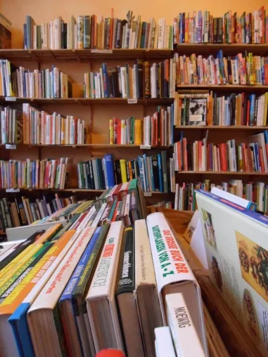 Bild: Bücher spenden über buchspende.org