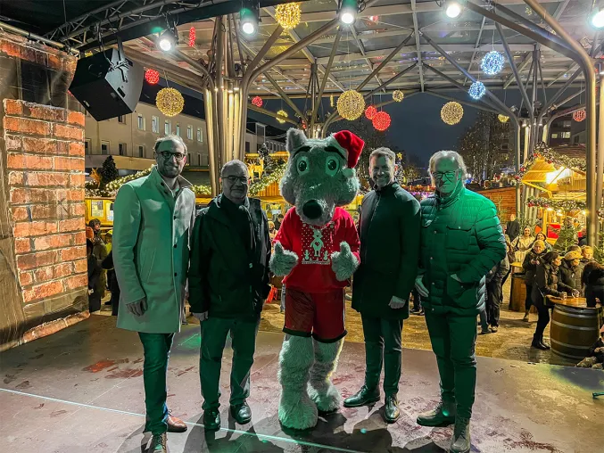 Wolfsburger Weihnachtsmarkt öffnet seine Tore Bild: Wolfsburger Weihnachtsmarkt öffnet seine Tore