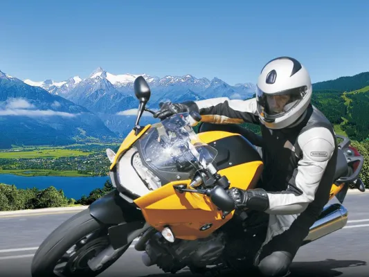 Bild: Zell am See-Kaprun lädt Motorradfreunde zu den 'BMW Mountain Days' ab 22. Mai 2008