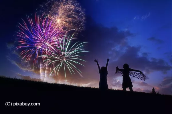Bild: Silvesterfeuerwerk: So bleibt das „Spiel mit dem Feuer“ für Euch ungefährlich