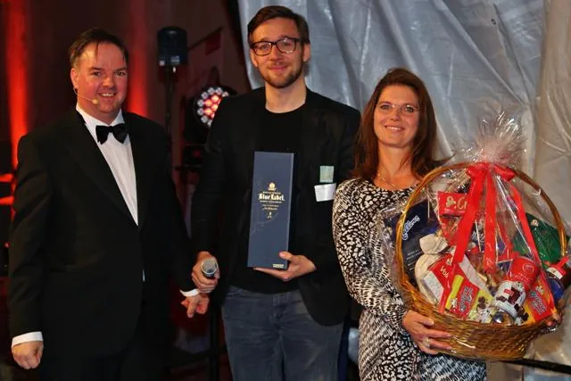 Bild: CCC Software schickt Energieexpertin in den Ring zum Pitchboxing
