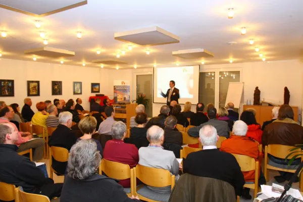 Bild: Immobilienmarkt so lebendig wie selten - Hausverkäufer treffen sich zum Vortrag und Workshop