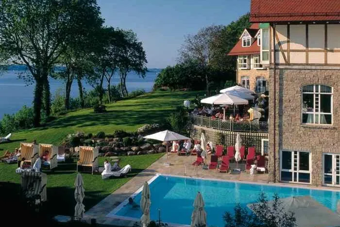 Bild: Personalie: Neuer Maître und Chefsommelier im Gourmetrestaurant „Restaurant Meierei Dirk Luther“