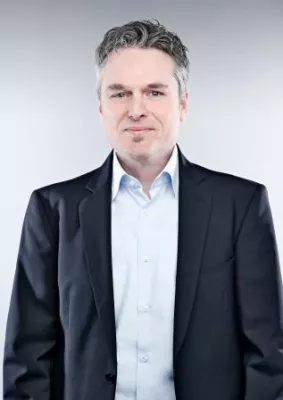 Bild: Jörg Neuberger feiert 15-jähriges Jubiläum bei BALLY WULFF