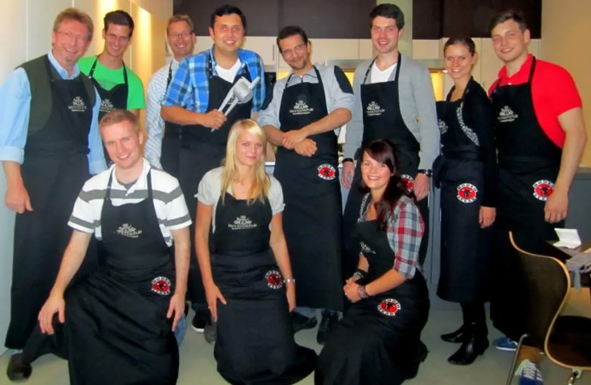 Nachwuchsführungskräfte vom Service-Bund und ihre Betreuer bei einem Team-Event