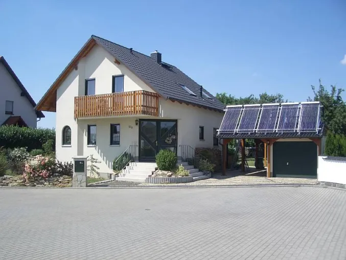 Bild: Solarthermie - Zweifach-Förderung durch Bund und Landkreis sichern