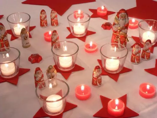 Bild: Ideen für Dekorationen mit Kerzen zum Nikolaus-Tag am 6. Dezember