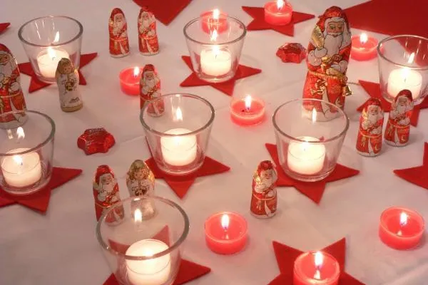 Bild: Ideen für Dekorationen mit Kerzen zum Nikolaus-Tag am 6. Dezember