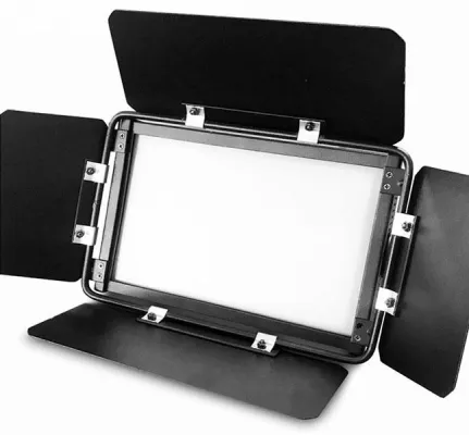 Bild: Luxibel legt Schwerpunkt auf B Panel Softlights