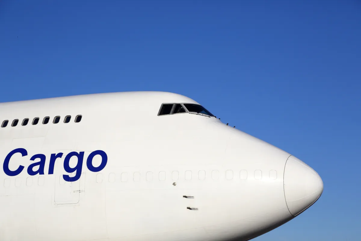 Mit Höchstgeschwindigkeit nach Armenien: Die Vorteile der Luftfracht im Überblick