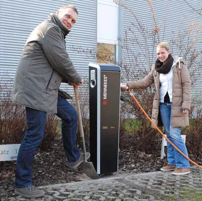 Bild: Der Umwelt zuliebe: eigene Ladesäule für Elektrofahrzeuge