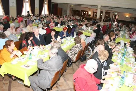 Bild: 68. Geburtstagsparty der Rüsselsheimer Volksbank - bunter Nachmittag für die Mitglieder