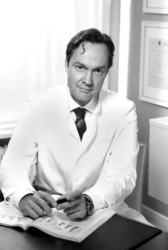 Prof. Dr. Stefan Gress ist spezialisiert auf die Ästhetische Chirurgie der weiblichen Genitalregion