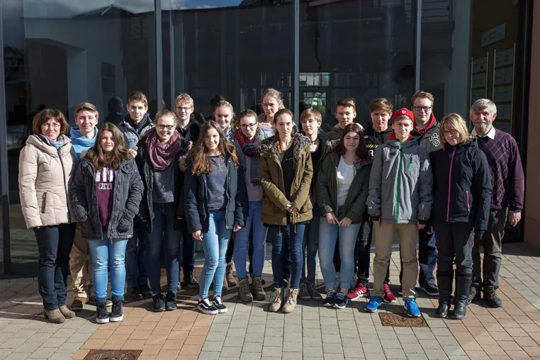 Bild: Wiederkehrende Projektwochen begeistern Neuntklässler für Informatik-Studium