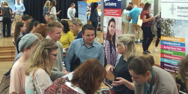 Bild: Fernweh: AUF IN DIE WELT-Messe Rhein-Main am 09.06.2018 in Frankfurt zeigt jungen Leuten 50 Länder