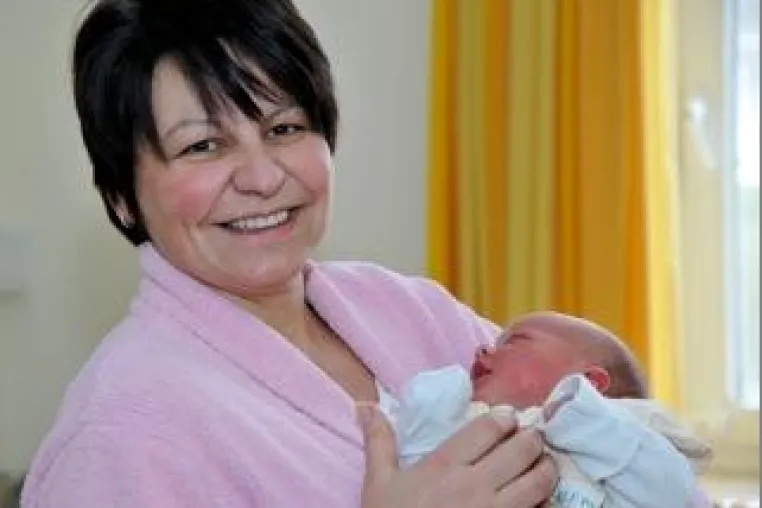 Bild: Das schönste Geschenk zum Valentinstag: Ein Baby
