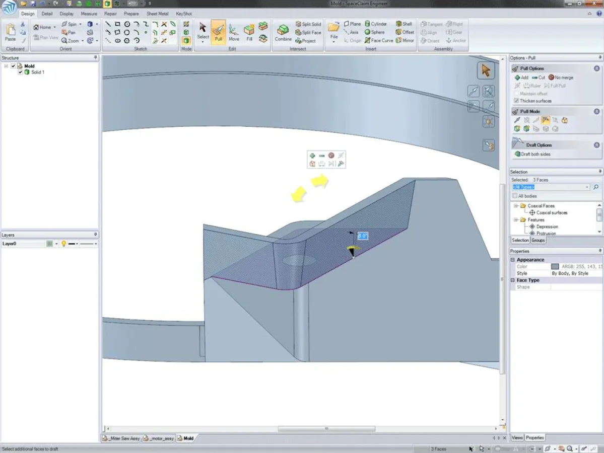 Anpassen von Rundungen und Formschrägen an importierten Geometrien mit SpaceClaim senkt die Fertigungskosten.