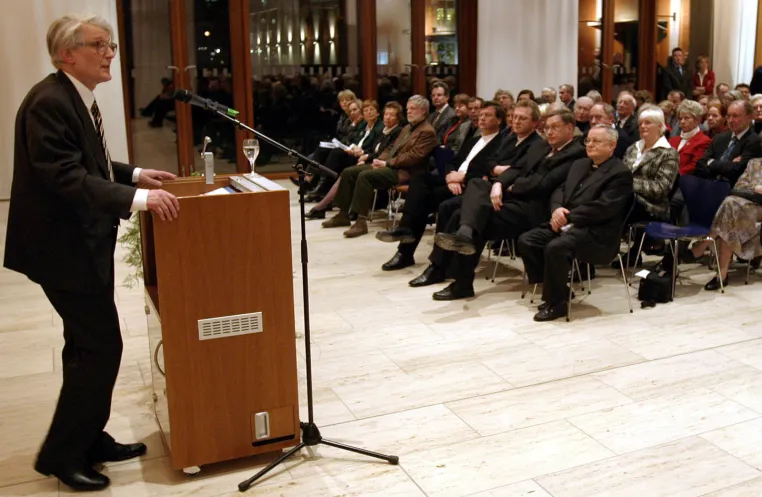 Bild: Pommersche Kirchengeschichte in Berlin vorgestellt - Landesvertretung zeigt Deutsch-Polnisches Gemeinschaftsprojekt