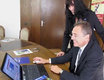 Bild: Pilotprojekt zur Medienkooperation zwischen KVHS Harz und Stadt Wernigerode startet