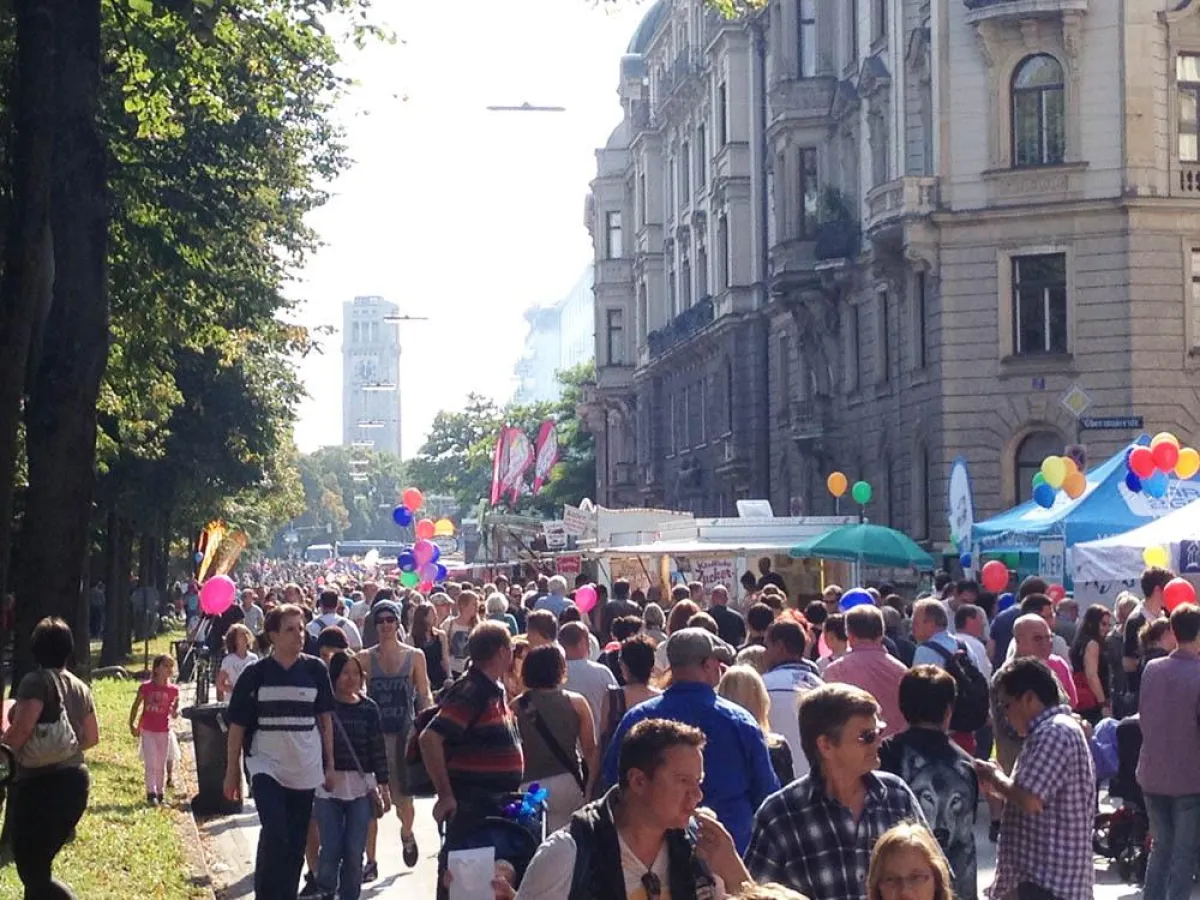 Die Partymeile des IsarInselFestes - Foto: ASB München