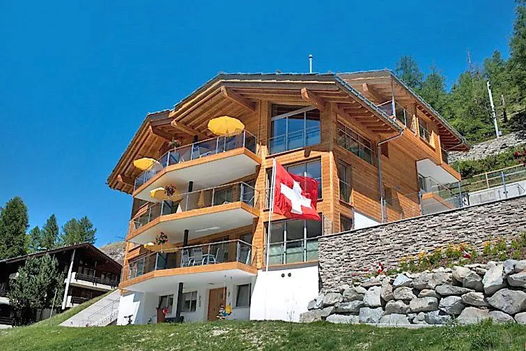 Bild: Ferienhaus im Wallis: Die 'Matterhorn Story' erleben