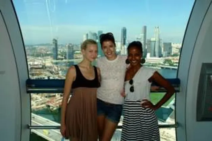 „Germany’s next Topmodel“ zu Gast in Singapur Bild: „Germany’s next Topmodel“ zu Gast in Singapur