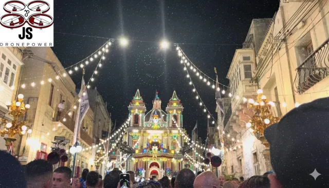 Bild: JS DronePower verzaubert Żabbar: Innovative Drohnenlichtshow lässt Malta staunen