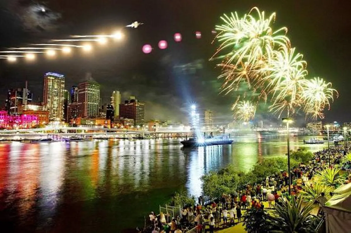 Feuerwerk und Laser-Shows: Jeden Tag ist viel los in Brisbane