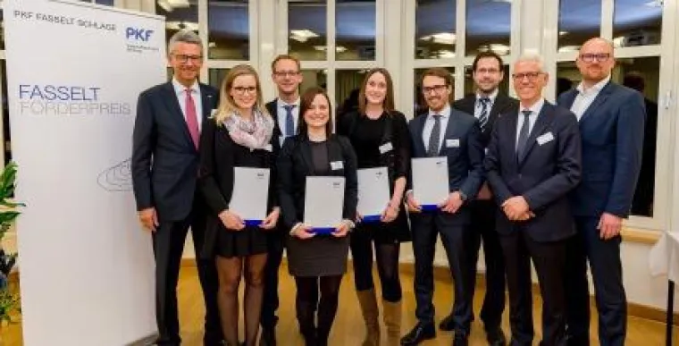 Bild: PKF Fasselt Schlage zeichnet Absolventen der Universität Duisburg-Essen aus