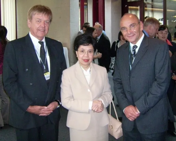 Bild: TCM / Akupunktur - ATCÄ in Genf bei der Generalversammlung der Weltgesundheitsorganisation (WHO) 2008