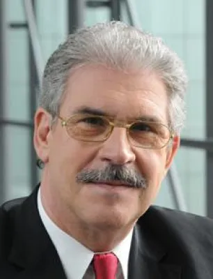 Winfried Spies folgt Jörn Stapelfeld im Aufsichtsrat der OVB Holding AG Bild: Winfried Spies folgt Jörn Stapelfeld im Aufsichtsrat der OVB Holding AG