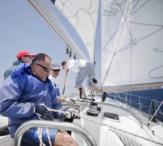 Bild: Der optimale Trimm – Schlaue Segel für Regatta- und Fahrtensegler