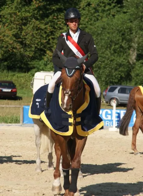 Sebastian Elias wurde mit Luwina P neuer Thüringer Meister im Springreiten. Foto: Der Neue Mo
