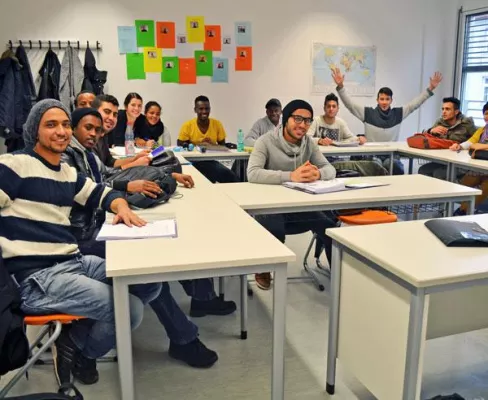 „Verändere Deine Stadt“: Schule für junge Flüchtlinge sucht Räume für Wohngruppen Bild: „Verändere Deine Stadt“: Schule für junge Flüchtlinge sucht Räume für Wohngruppen