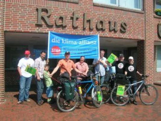 Radtour gegen neue Kohlekraftwerke an der Nordsee erfolgreich beendet Bild: Radtour gegen neue Kohlekraftwerke an der Nordsee erfolgreich beendet