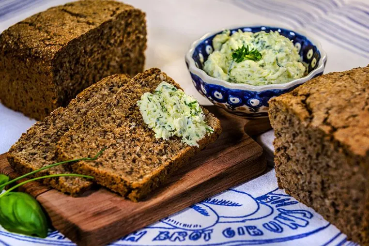 Bild: Roggenvollkornbrot mit Sauerteig