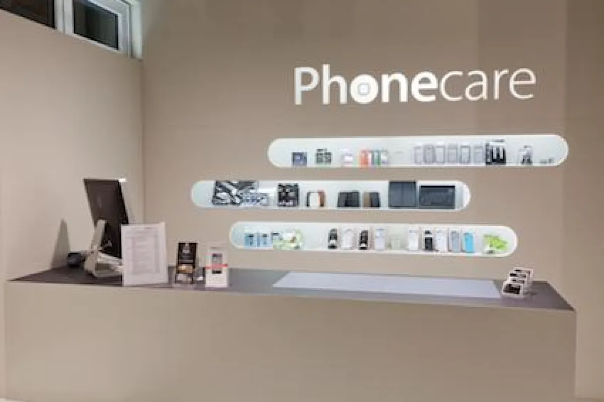 BU: Die Phonecare Shops sind einladend und hochwertig eingerichtet.