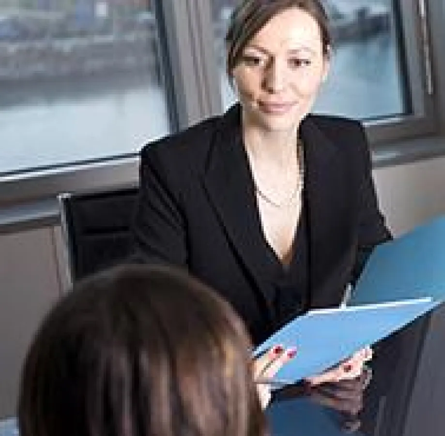 Personal- und Organisationsentwicklung startet im September, Bild: © Fotolia.com/Adam Gregor